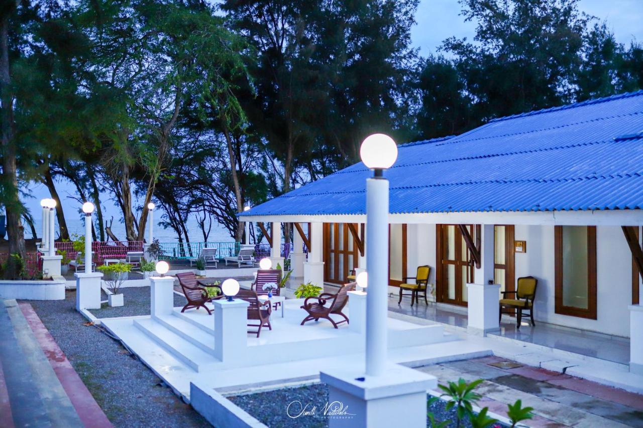 Ceylonta Beach Resort And Spa Hambantota Exteriér fotografie