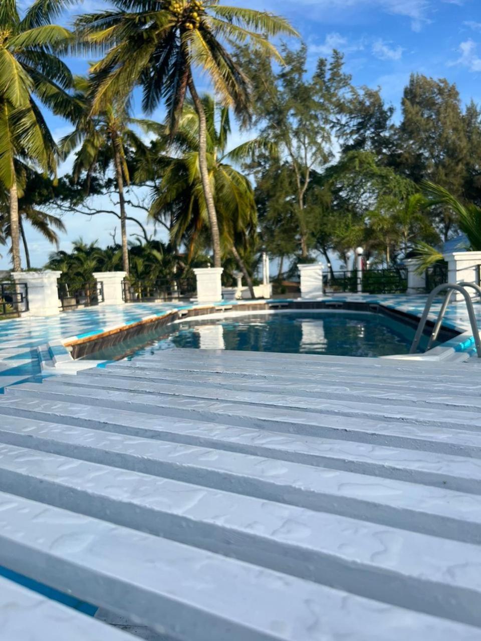 Ceylonta Beach Resort And Spa Hambantota Exteriér fotografie